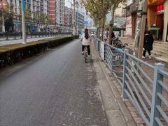 -苹果花园(龙漕路店)