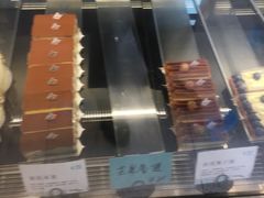 -Dough&Joe团憩(瑞虹天地月亮湾店)