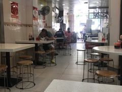 大堂-明兴正宗潮州五彩鱼蛋粉面(中山六路店)