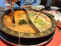 -纸盐河码头火锅(十八梯店)