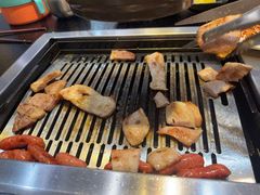 -臻牛烤肉