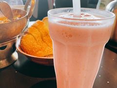 草莓奶昔-大头虾越式风味餐厅(光明广场店)