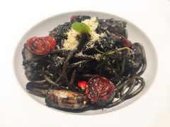 墨鱼汁海鲜面-娜娜家·Nana's restaurant(国金汇店)