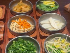 -银米·云南传统过桥米线(双廊黑金冠店)