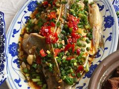 清蒸白水鱼-邱记私房菜·十八年本地菜