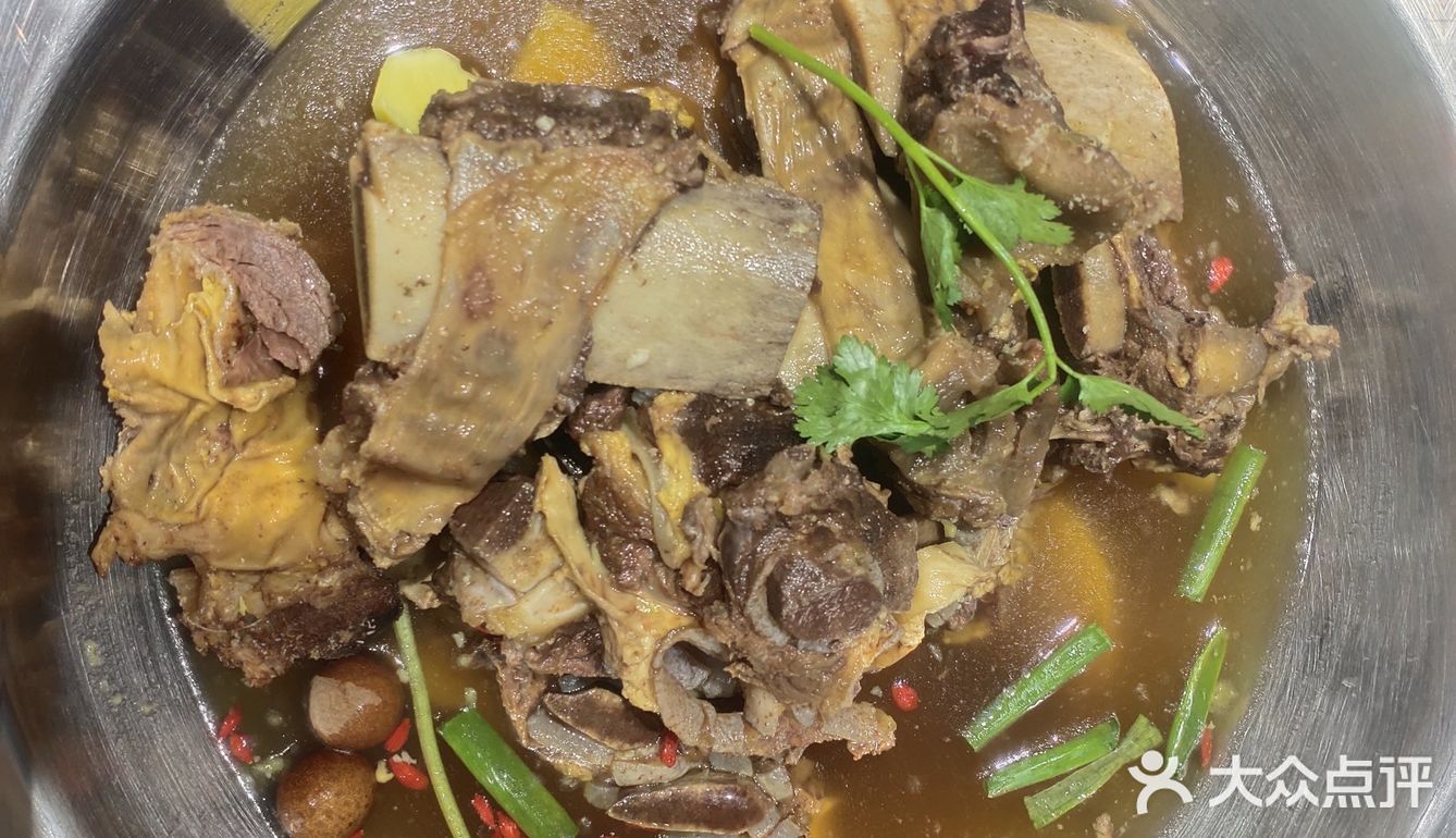 牛骨火锅[胜利]