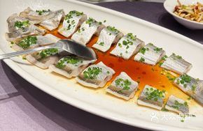 Signature Scallion Oil Large White Threads