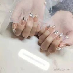 -UGIRL有个美甲