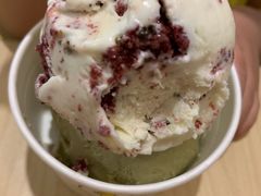 -Inside Scoop Suria KLCC