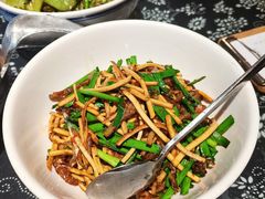 土猪腊肠炒腊香干丝-乡食柴房  湖南乡里菜(龙岗中心城店)