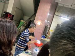 等位区-标记美食新鲜猪杂(兴南大道店)