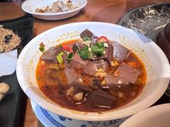 -炉小二铜锅牛蛙•川湘菜(三里屯店)
