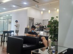 -浙江星杭奔驰4S店(海创园店)