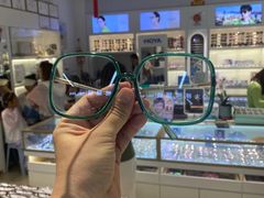 -新视达眼镜店·蔡司·依视路(名镜苑店)