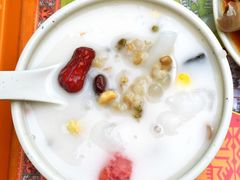 -海口骑楼小吃街