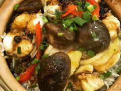 白鳝滑鸡冬菇煲仔饭-尝囍煲仔小菜