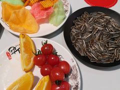 -哈尔滨烧烤·山河村铁锅炖(交大店)