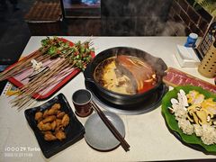 -钢管厂五区小郡肝串串香火锅(梅川路店)
