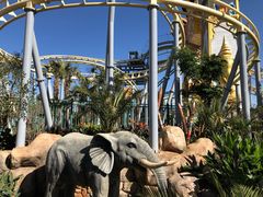 -七彩云南欢乐世界