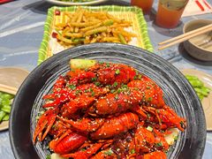 -肥肥虾庄·金牌油焖大虾(杨园滨江时代walk店)
