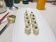 -品悦酒店(三林古镇店)