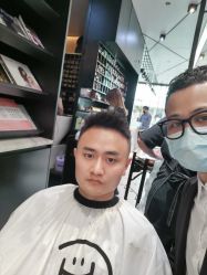 -HAIR CORNER