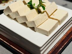 -左庭右院鲜牛肉火锅黑金店(陆家嘴中心店)