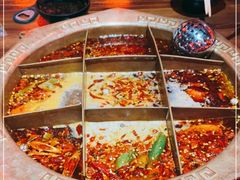 -乐山串串香老火锅(鼓楼店)