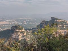 -抱犊寨风景区