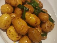 炒昭通小土豆-半山腰·云南菜(侨福芳草地店)