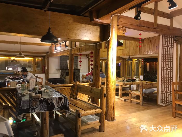 勺子米线·云南传统小吃市集(四方街店)大堂图片