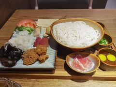 蒙自过桥米线-麦麦山云南菜(复地活力城店)