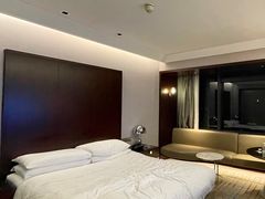 -上海龙之梦万丽酒店