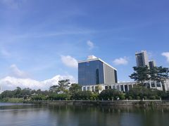 -华邑酒店·鲜艳全日自助餐厅