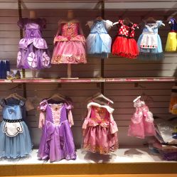 -Hamleys哈姆雷斯(三胞店)