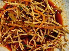 -川流不息·地道川菜·小龙虾(松东路店)