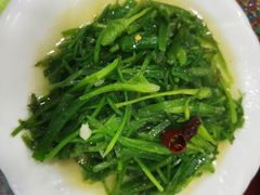 -泸沽肴(泸沽湖大洛水村农村信用社旁店)