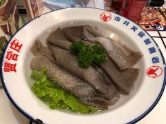 -喜悦小串丹东小黄牛海鲜烧烤大排档(民主广场店)