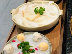 -得意咚瓜·顺德鱼生·冬瓜火锅(深圳首店)