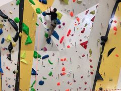 -问山MountQuest攀岩馆