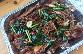 Signature Huangpi Roast Goose