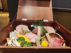-山川小町·极番烧肉(新地假日广场店)