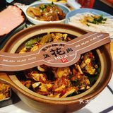 7点多到的还要等位，生意特别好，座无虚席