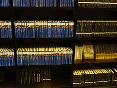 -钟书阁(松江泰晤士小镇店)