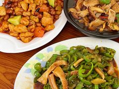 -胡子饮食店