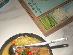 -荷塘秋月·本帮江浙菜(国权路店)