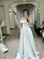 -不晚国际婚纱礼服