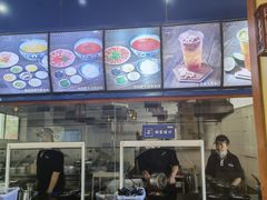 -桥香园过桥米线(国贸店)