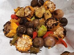 烤蘑菇玉米青红椒-BARBECUE烤肉屋