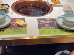 -洪氏嗨捞·猪肚鸡火锅(阳光天地店)